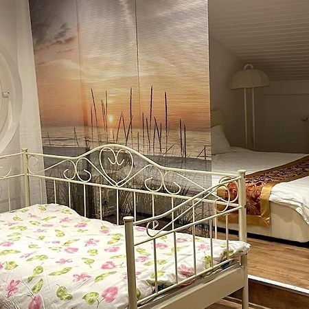 Train Fans Guesthouse 시베탈 외부 사진